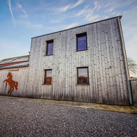 Spacious In With Garden Holiday home *