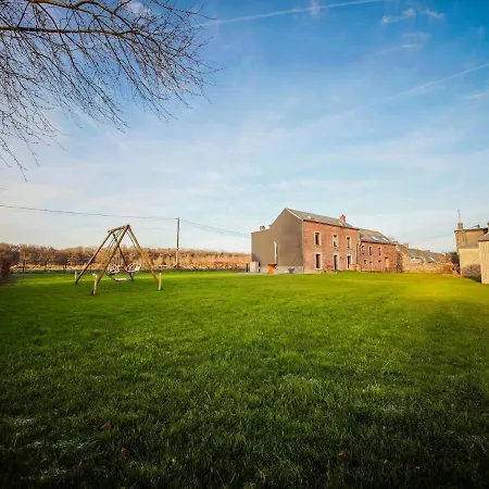 Spacious In With Garden Vakantiehuis *