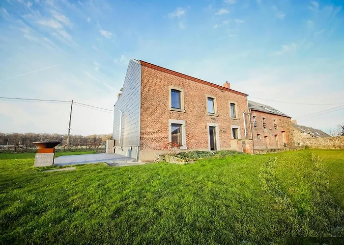 Spacious In With Garden Vakantiehuis